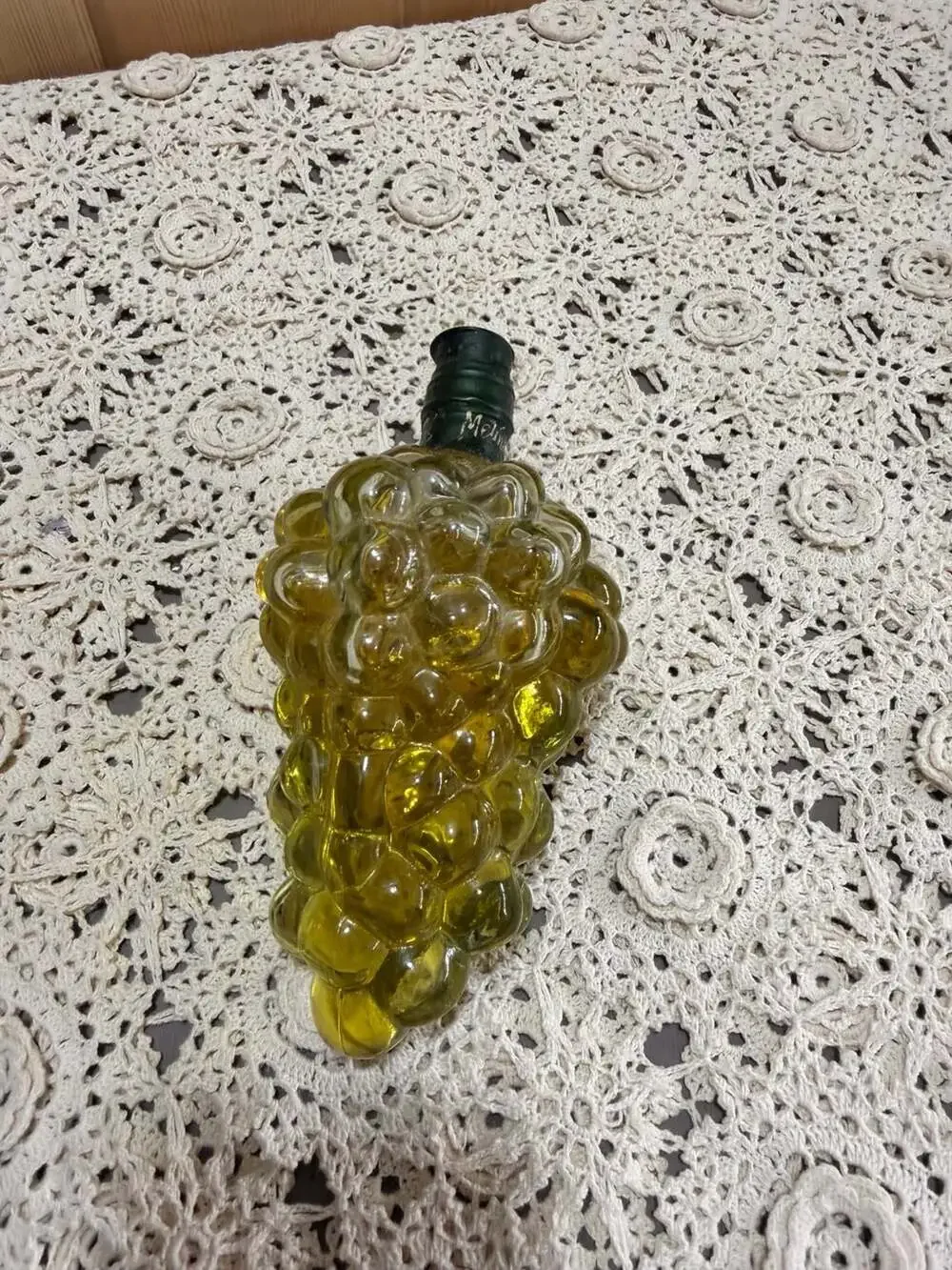 Vintage Italian Olive Oil Glass Grape Cluster Decanter Cork Bottle Sealed Decor